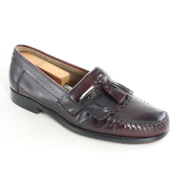 BASS WEEJUNS Mahogany Tassel Kilted Moc Loafers